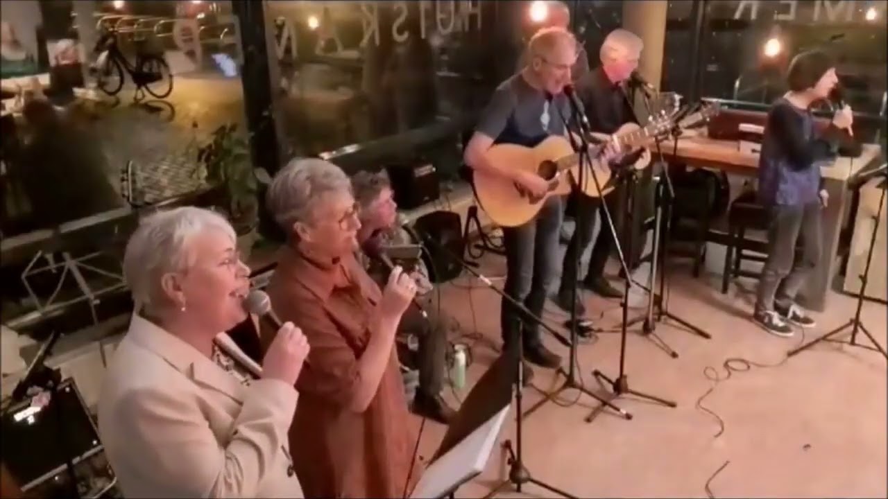 Optreed-groepje met California Dreamin'