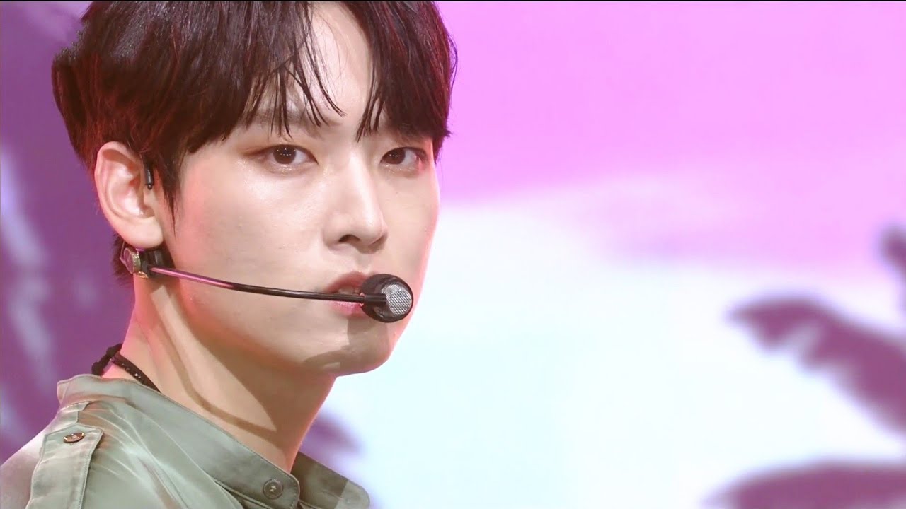 SF9 - 여름 향기가 날 춤추게 해(Summer Breeze) 교차편집(stage mix)