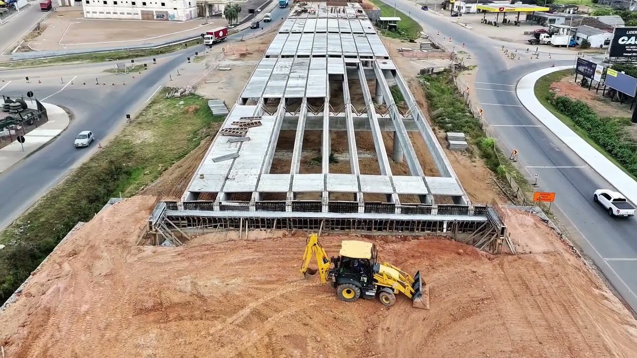 Vista aérea da BR 116, obras no acesso a Camaquã 