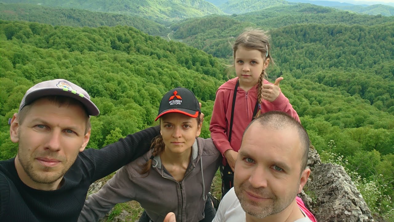 Поход на скалу и пещеру Молочный Камень
