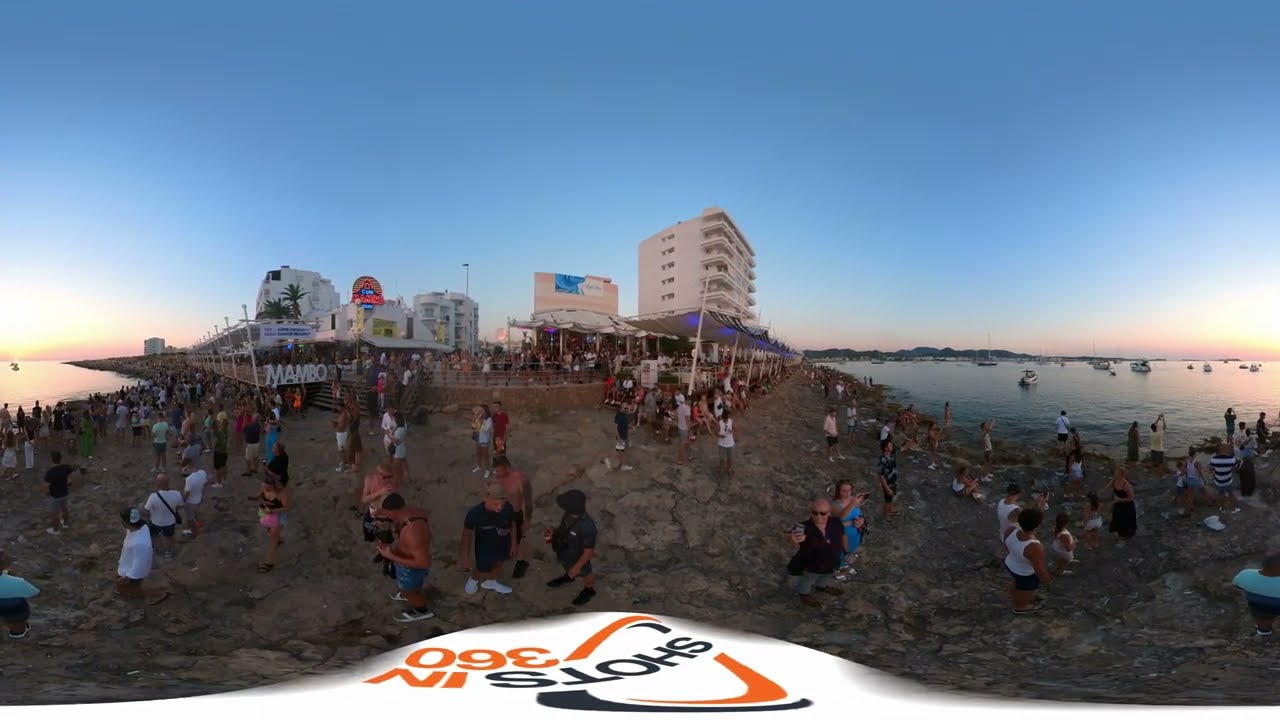 Sunset at Cafe Mambo Beach Ibiza (360° Visualizer)
