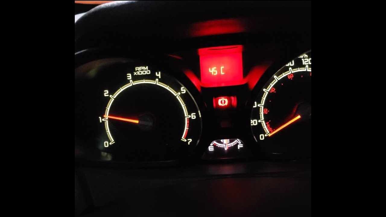 como ver la temperatura del motor en el display de un ford fiesta 2011 en adelante
