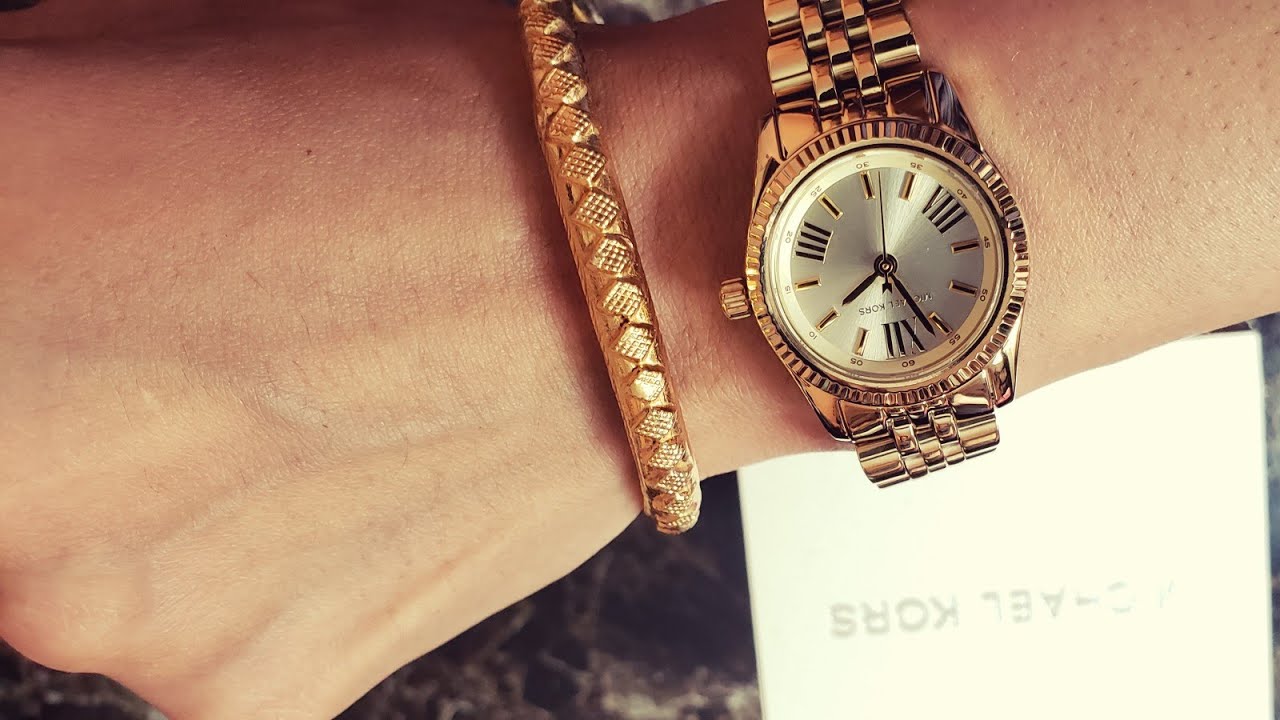 #michaelkors #michaelkorswatch Michael kors petite Lexington gold tone watch 26mm
