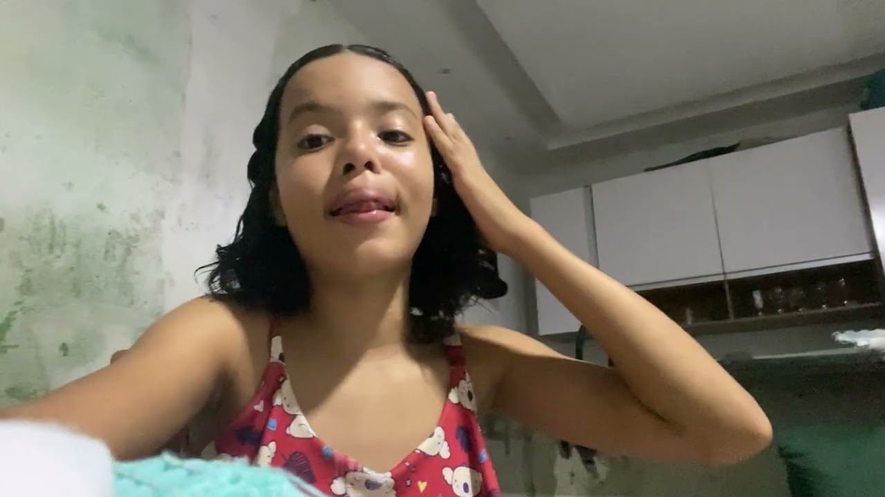 mostrando os doces misterioso que eu comprei !!