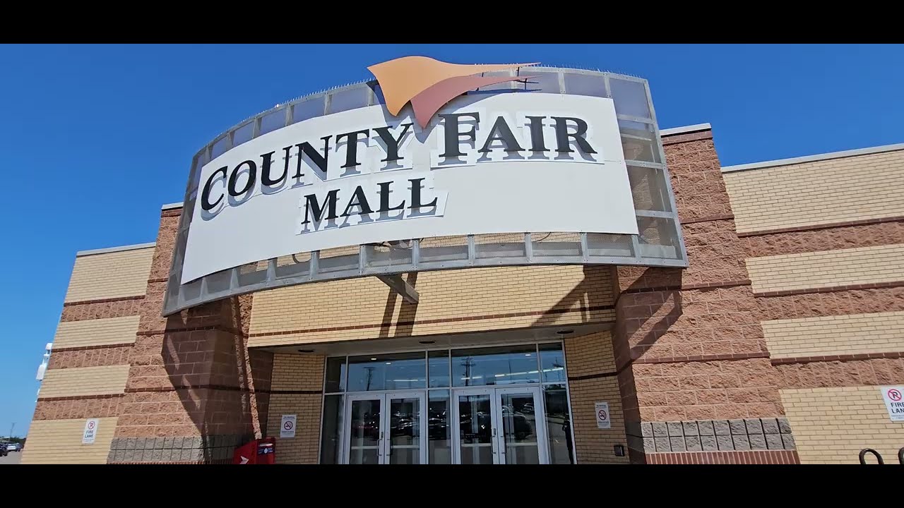 Small Mall Tours.  Country Fair Mall. Summerside PEI.