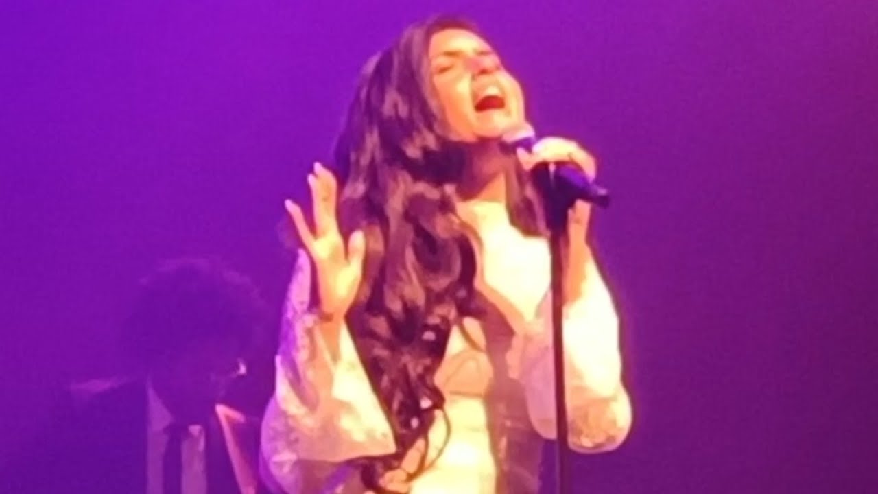 Angelina Jordan (18) - 'Unchained Melody' (cover) - Alex Theatre, September 20, 2024, Glendale, USA