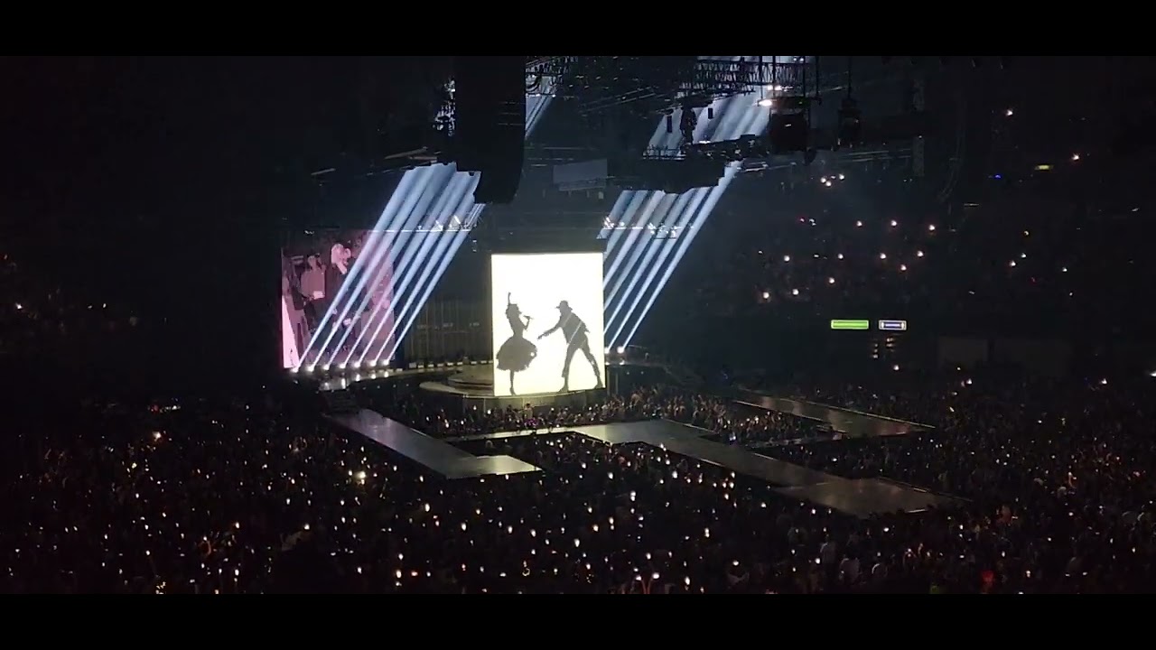 Madonna - Billie Jean/ Like a Virgin (Tributo Michael Jackson) CDMX 21-04-24