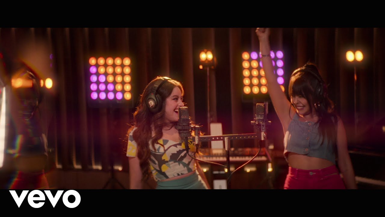 Karol Sevilla, Juliana Vel&aacute;squez - Ausencia (De 