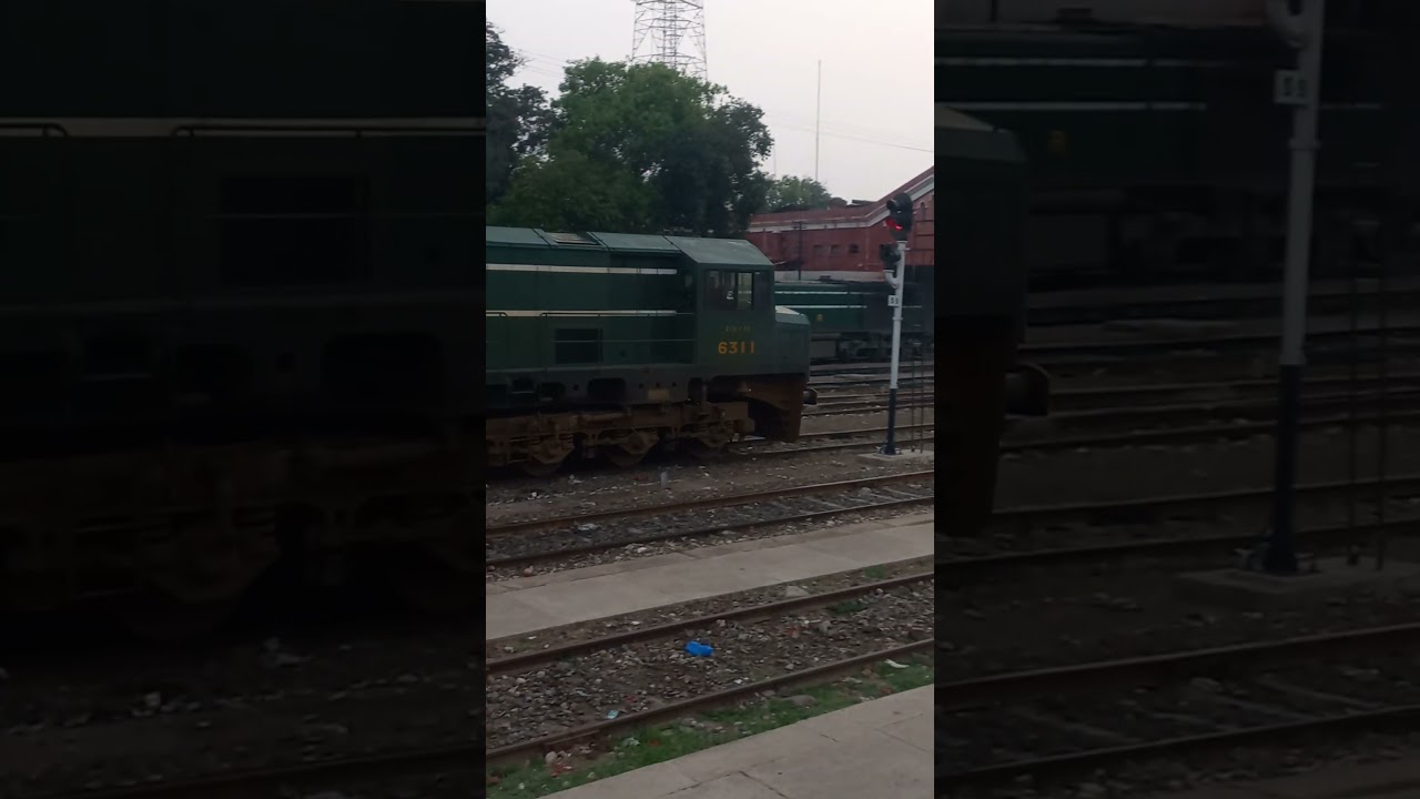 Chinese locomotive ZCU 30 going for journey at Multan cantt railway station #live #shorts #multan