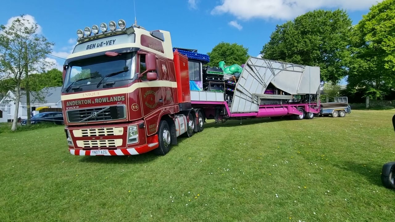 BEN DEVEYS JUMPIN FROGS ARRIVES AT BODMIN FAIRGROUND 2025 , BEAST OF A LOAD