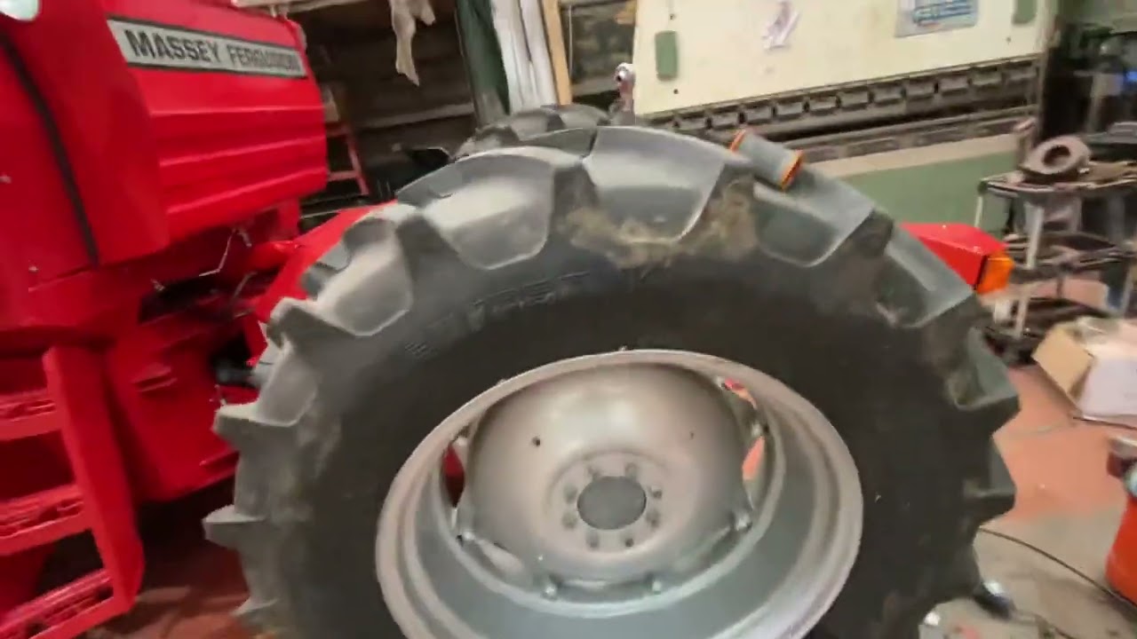 Massey Ferguson 1250
