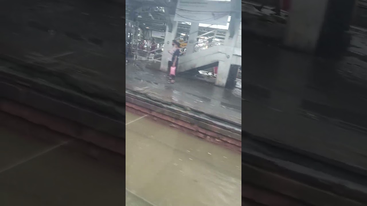 Nalasopara water logging in railway track