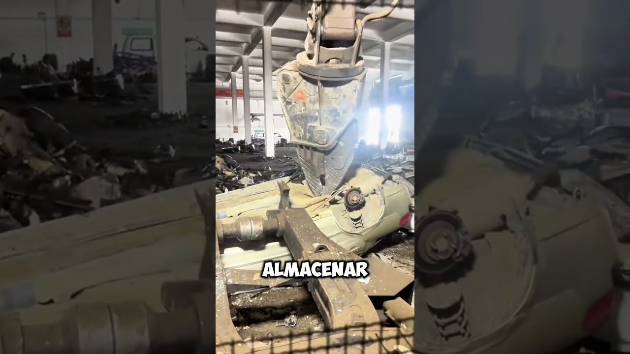 ¡Así se Hace! ¿Por Qué Aplastan los Coches en los Depósitos de Chatarra? 🚗🔨 