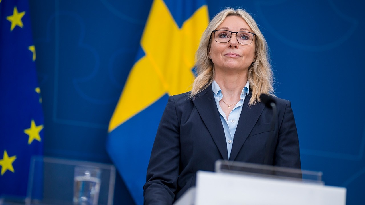 En vård som utgår från hela människan – Pressträff med SD och regeringen