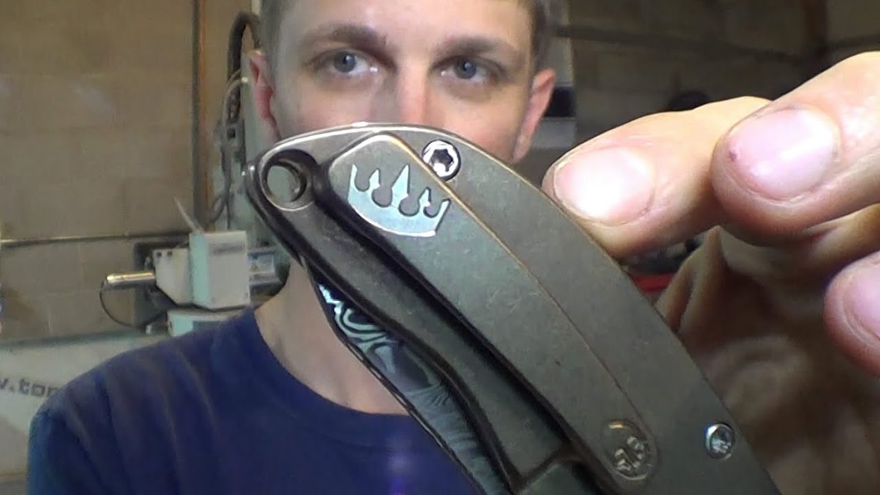 Knifemaking Tuesdays Week 92 - King engraving on clip