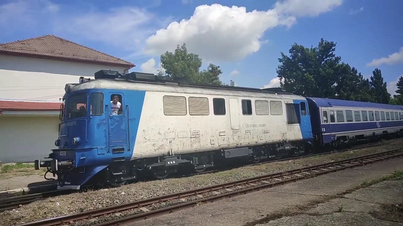 Diverse trenuri si activitate feroviara in gara Baia Mare