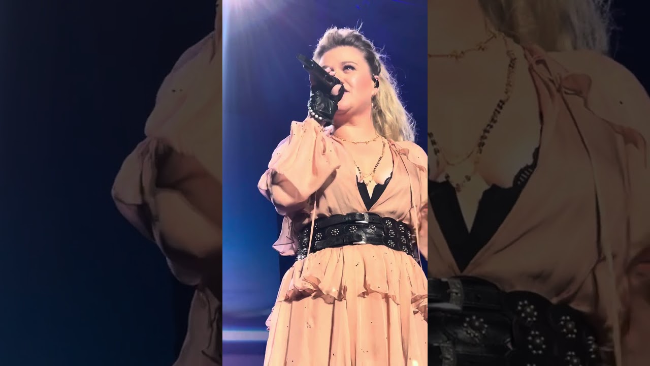 Kelly Clarkson Rock Hudson Chemistry Las Vegas August 5, 2023