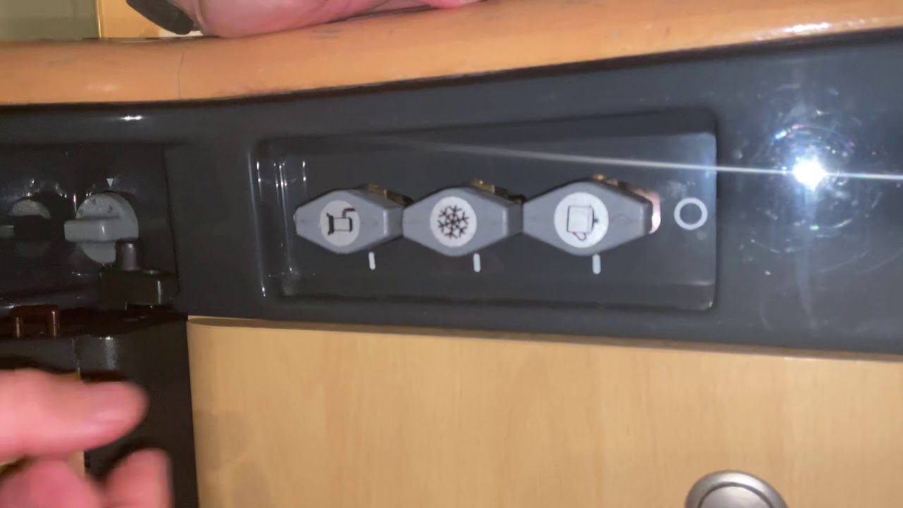Dethleffs 5880 koelkast op gas schakelen