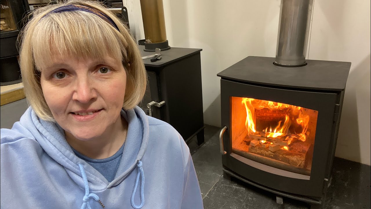 Dik Geurts Ivar 5 / Ivar 8 Wood Burning Stoves - in-depth review by Natural Heating