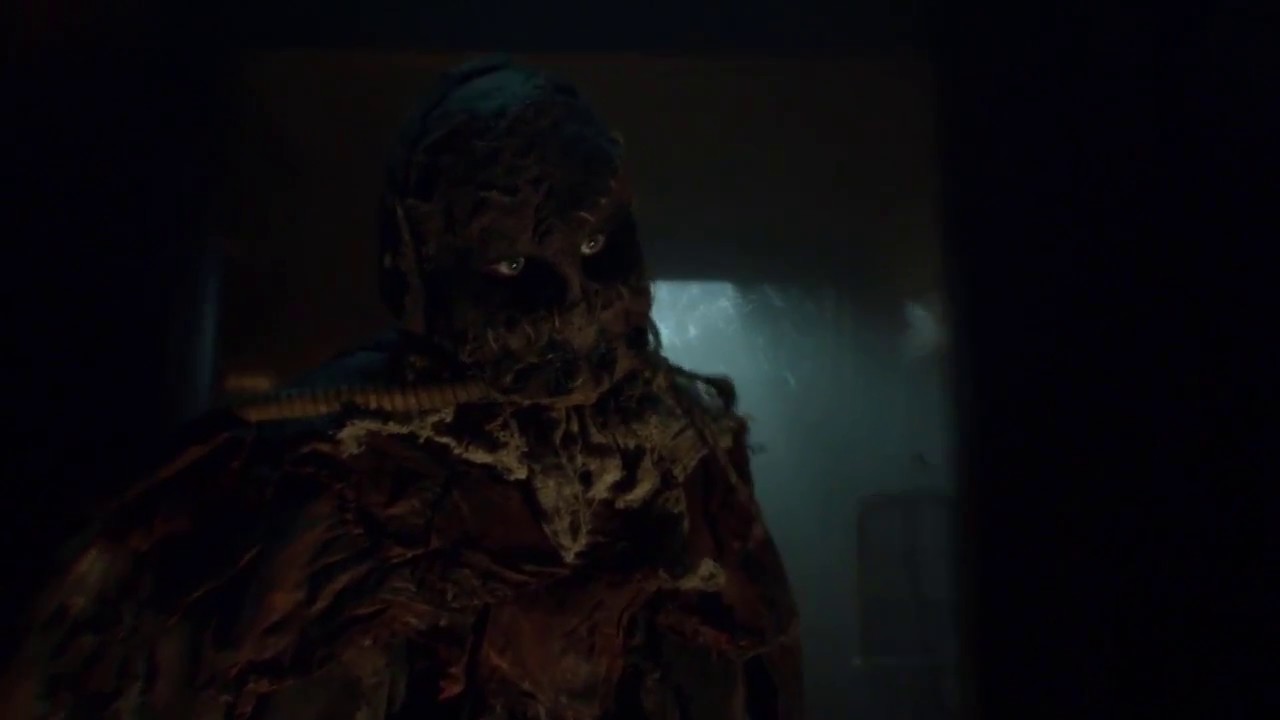 Gotham S04E01   The Scarecrow First Look