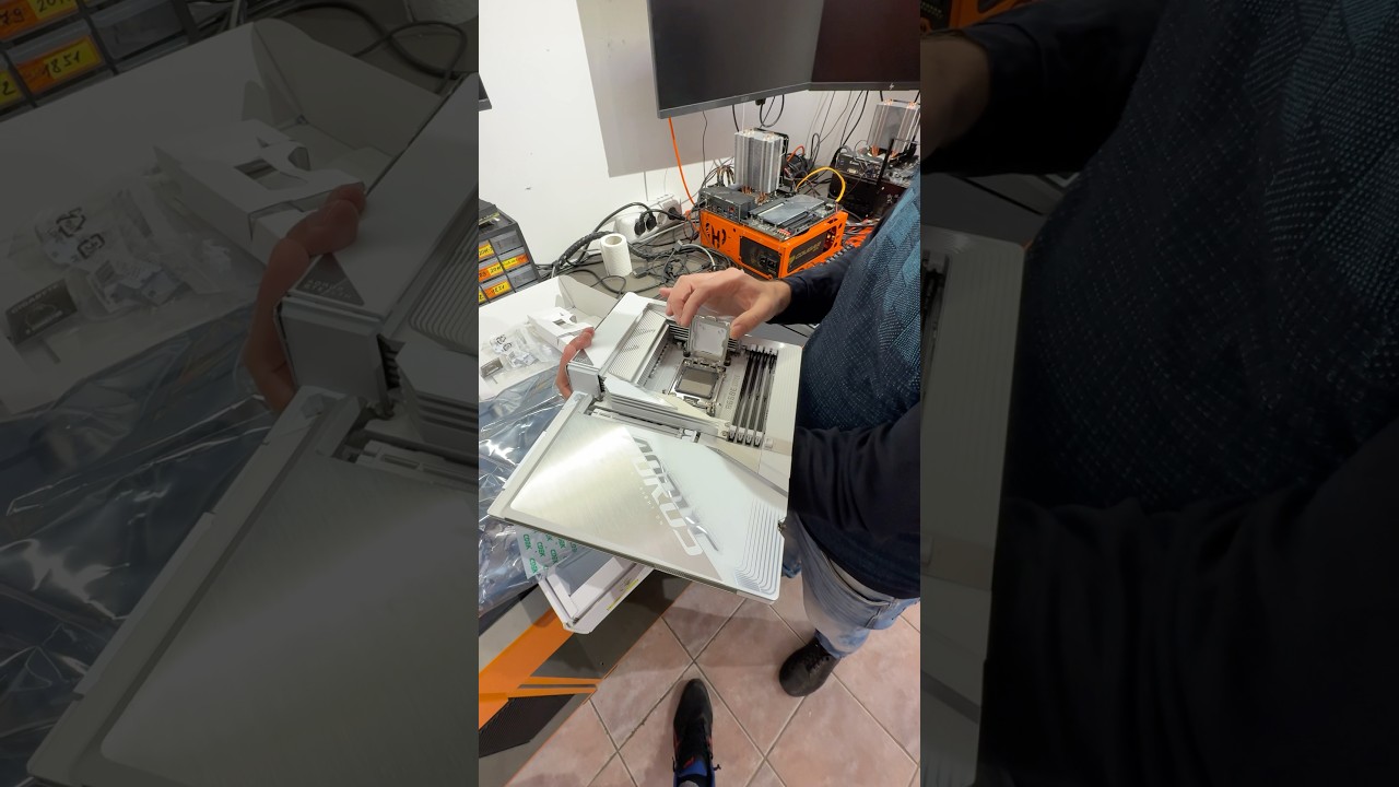 Клиент из Смоленска повредил топовую материнку Aorus за 30.000 рублей в Б/У! 🤬