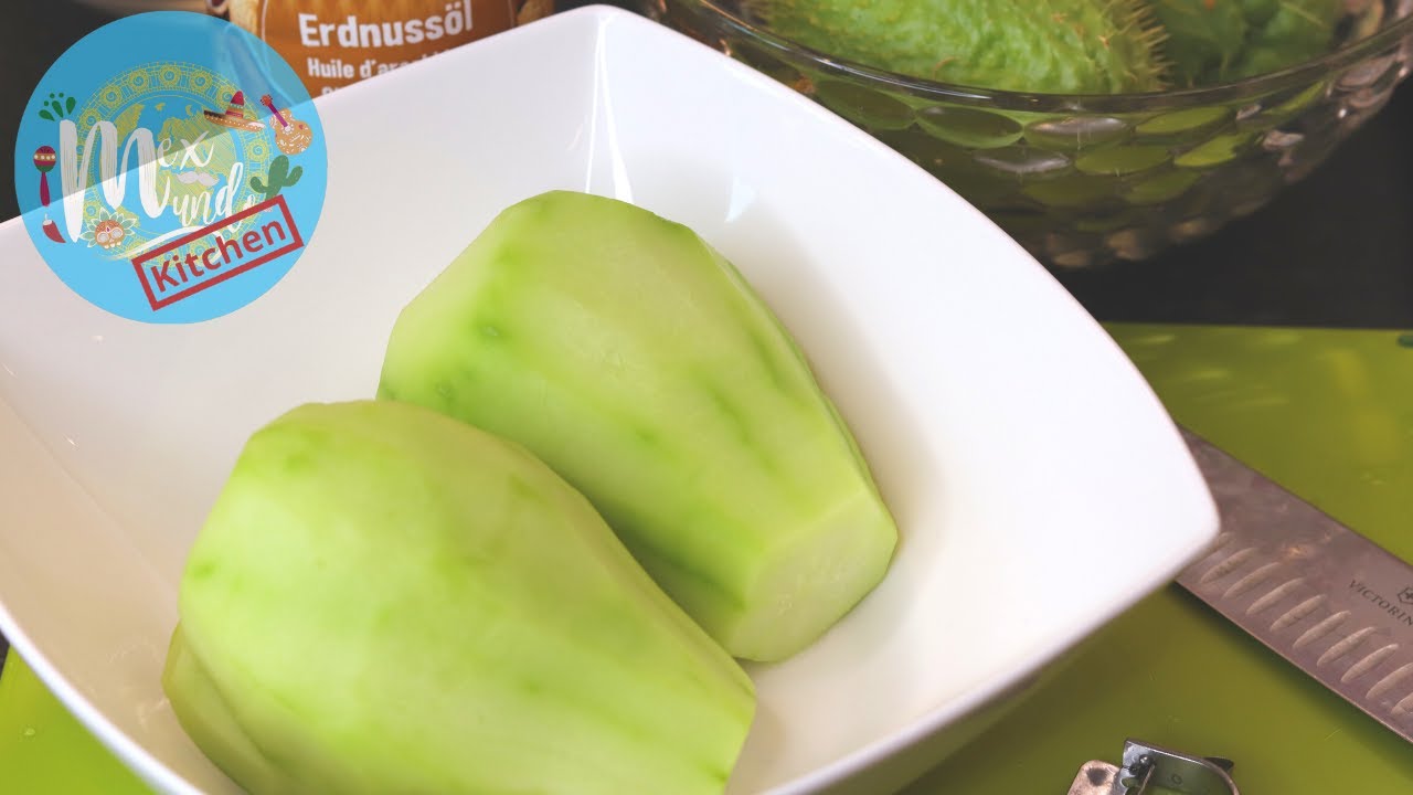How To PEEL CHAYOTE ★ Without Skin Irritation! @MexMundoKitchen