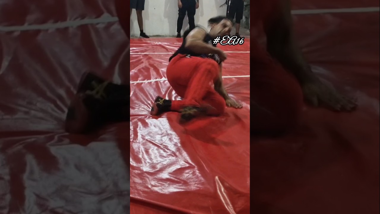 Dark Scoria en el Gimnasio Liga de Titanes  (Cap&iacute;tulo 1) #EA16 #DarkScoria#EntrenamientoDeLucha