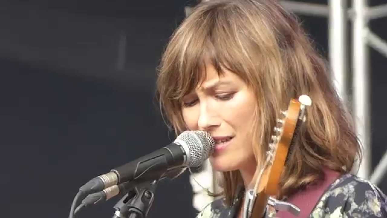 Mina Tindle - Bells - live@Fnac Live (Paris), 20 juillet 2014