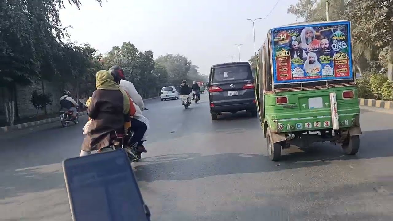 gulberg to LDA raiwind road Courier Delivery