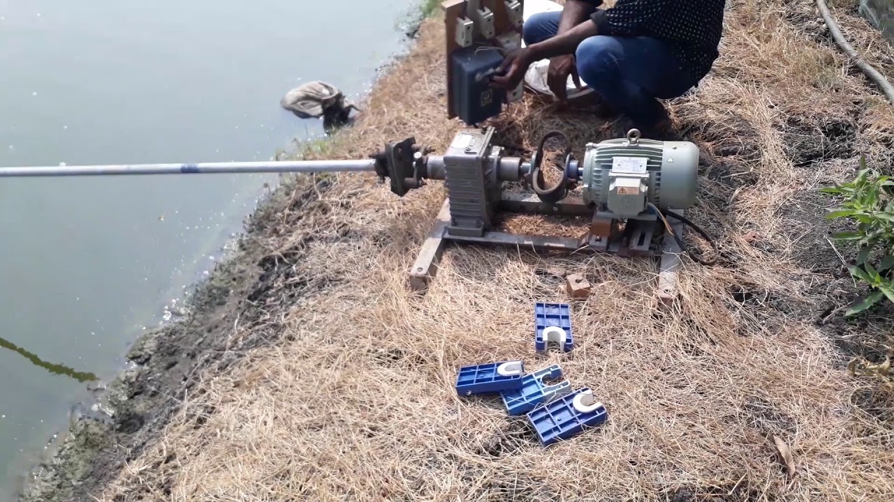 Aerator gearbox