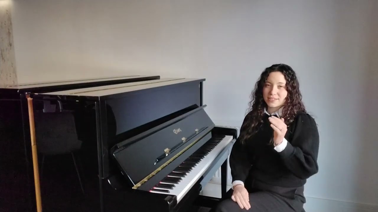 Ex-Lease Essex EUP-123 Upright Acoustic Piano Demonstration & Review | Rimmers Music