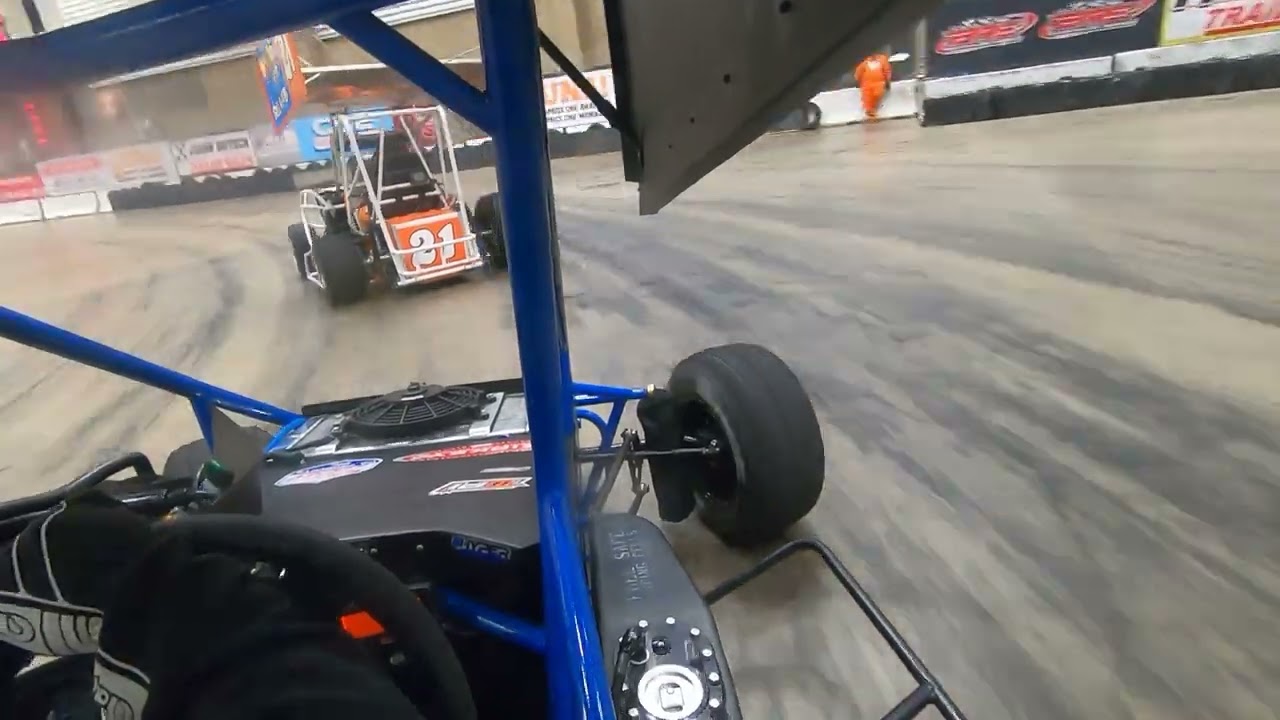 Rumble in Fort Wayne Winged 600 heat race 12-31-22. Onboard with Chris Neuenschwander