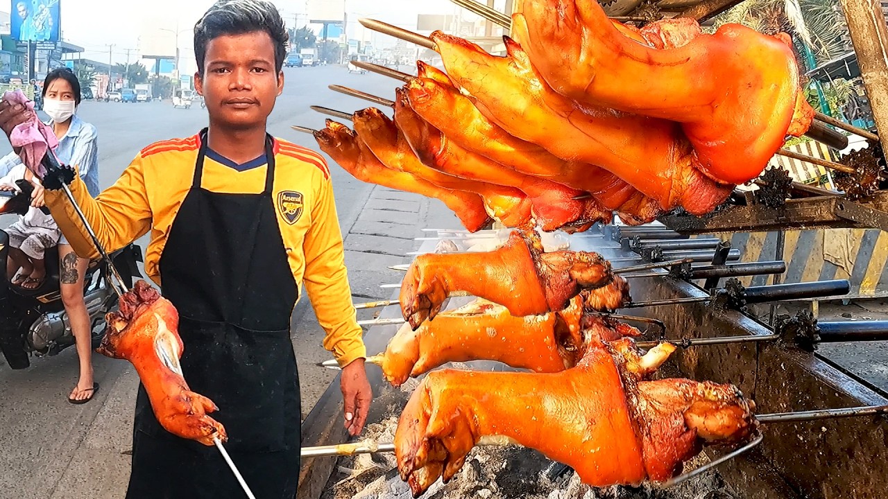 So Crispy! The Best Charcoal Roasted Pork Leg! Cambodian Street Food