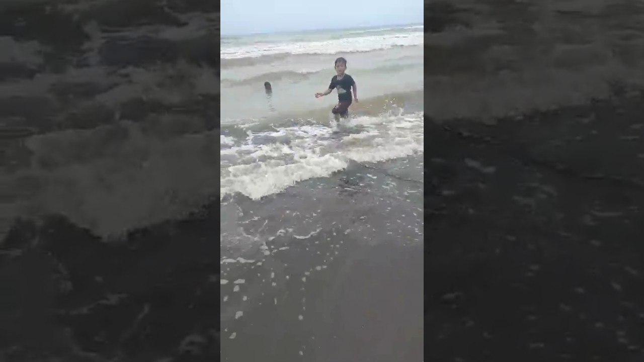 Ken paling seneng kalo main air laut😁