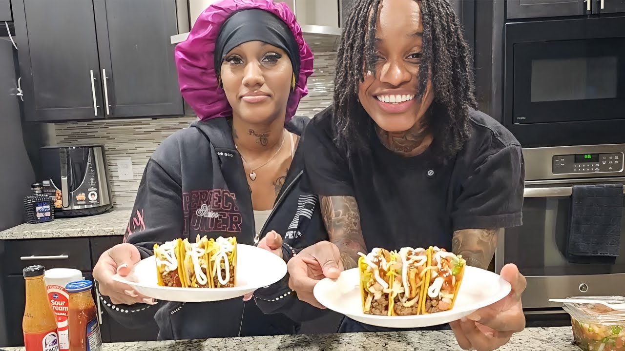 Lil Perfect и Bestie готовят тако в TACO TUESDAY🌮