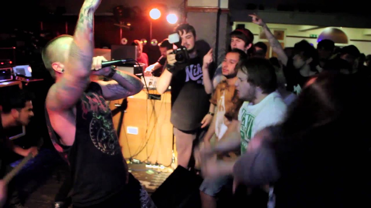 Heart Of A Coward - Nightmare (Live@Telford)