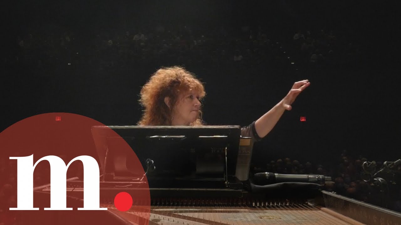 Jeannette Sorrell with Apollo's Fire perform Vivaldi's Four Seasons