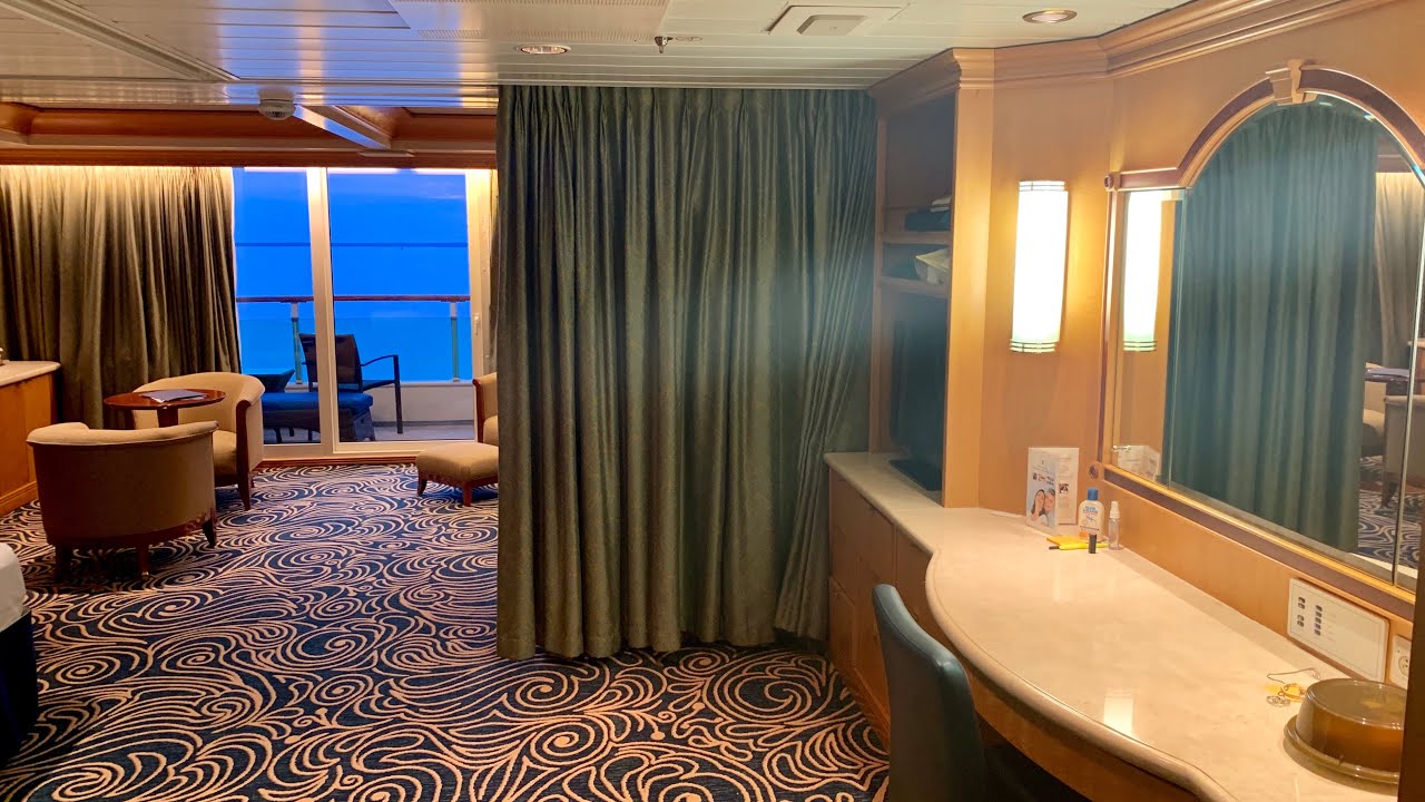 A Tour of the Owner’s Suite #8502 on Royal Caribbean’s Grandeur of the Seas