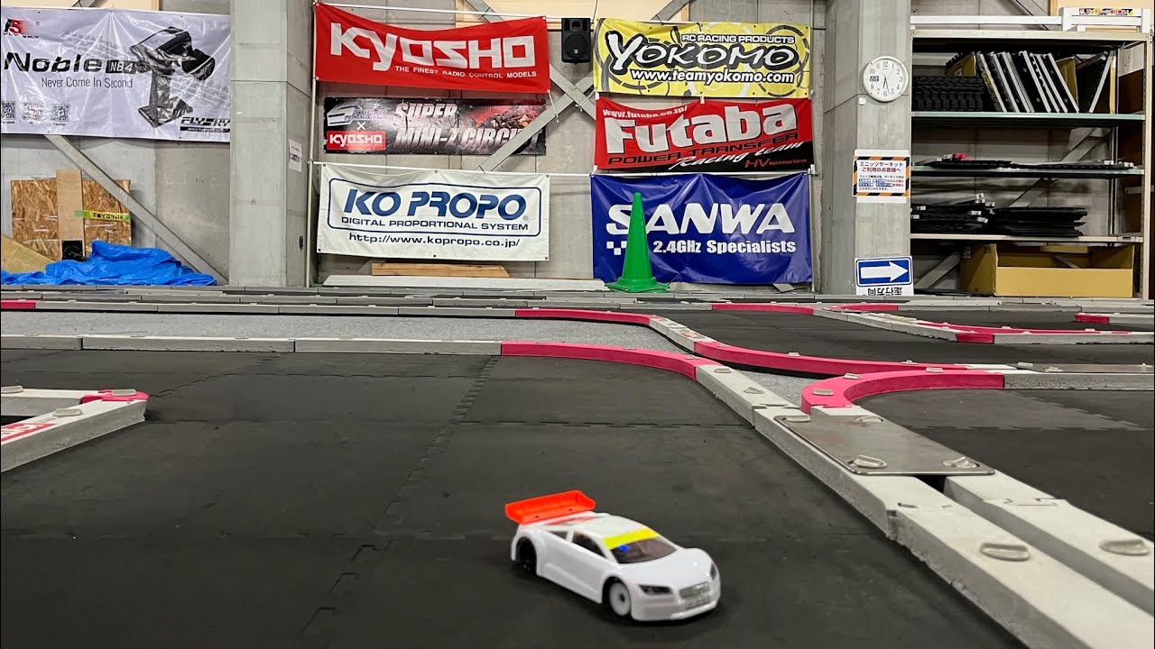 New MR04 EVO2 | First drive at Super Rajikon - Osaka, Japan 🙌