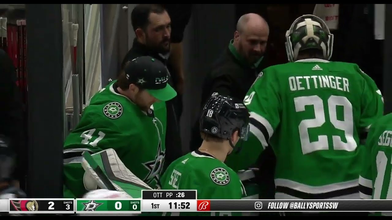 Jake Oettinger Leaves Game With Injury After Making Awkward Save On Claude Giroux