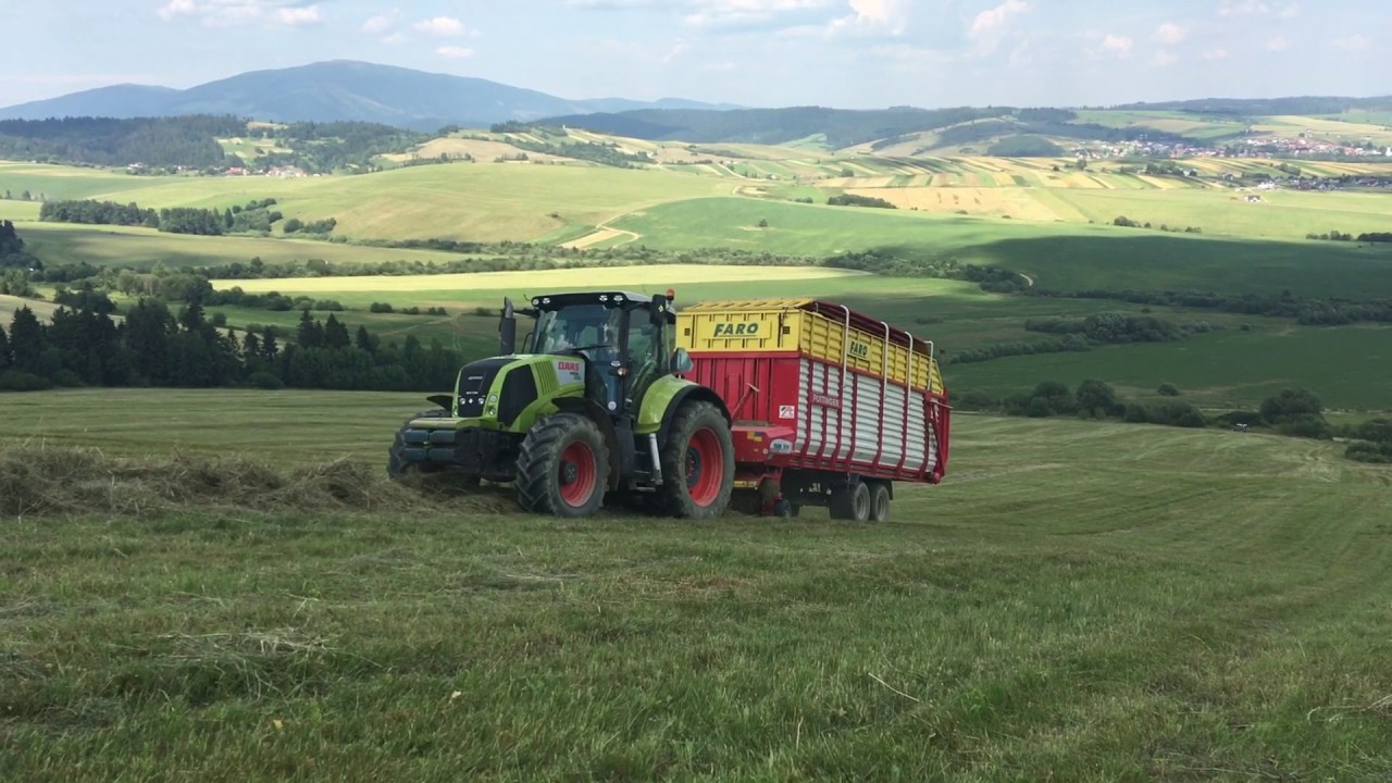 Collecting Hay with Four big Tractors. [HD 1080p]