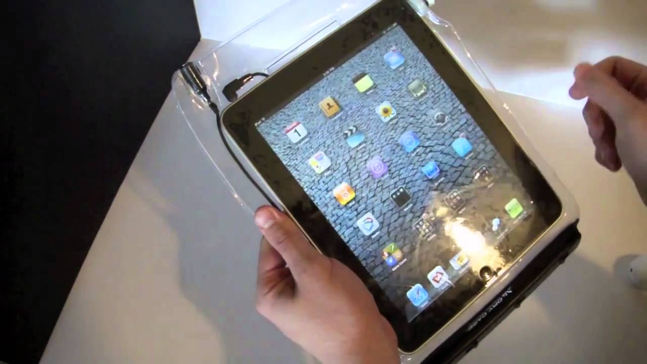 WaterProof iPad Case Demo: iPad Submerged