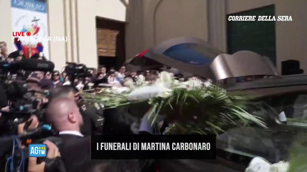 Funerali di Martina Carbonaro