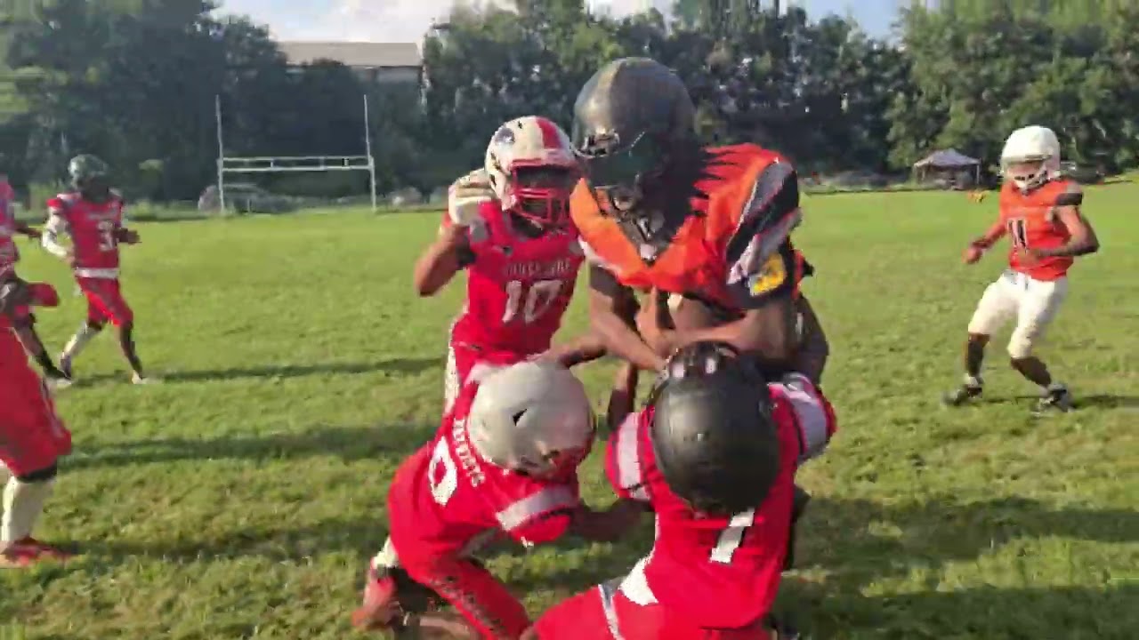 ONE MISTAKE CAN COST YOU THE GAME‼️🔒 . YFL BULLDOGS 🐶13U TAKES THE WIN 6-7 AGAINST WESTPORT🇺🇸