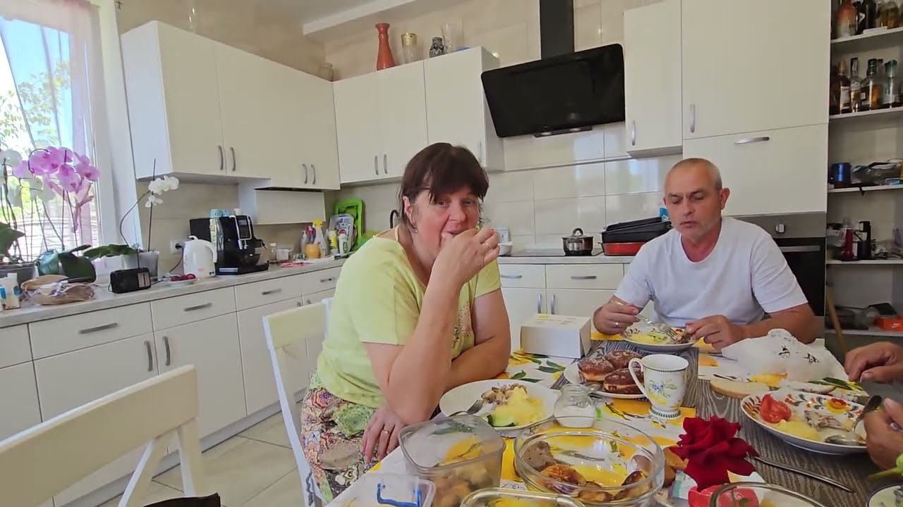 Обед У Родителей ! Привез Папе Пончики 🍩 Слышком Много Нутелли 