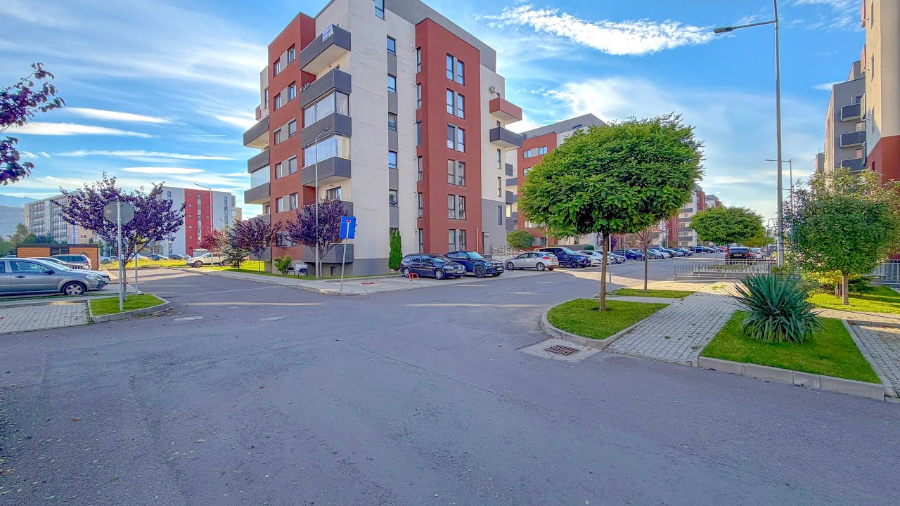 Apartament cu 3 camere de vanzare,  panorama spre Varful Tampa, Avantgarden Brasov
