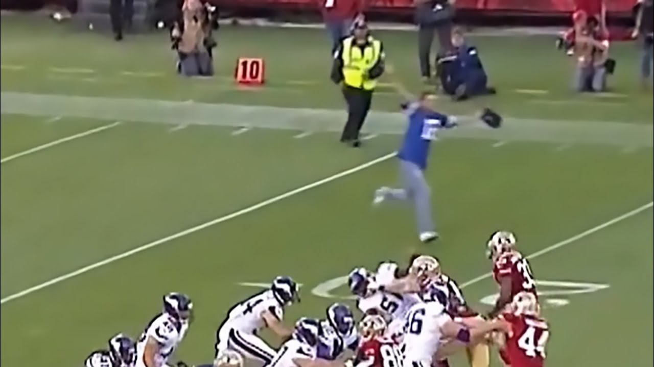 Fans Run Onto Candlestick Park Field During 49ers/Vikings Preseason Game - Explanations Included! HD