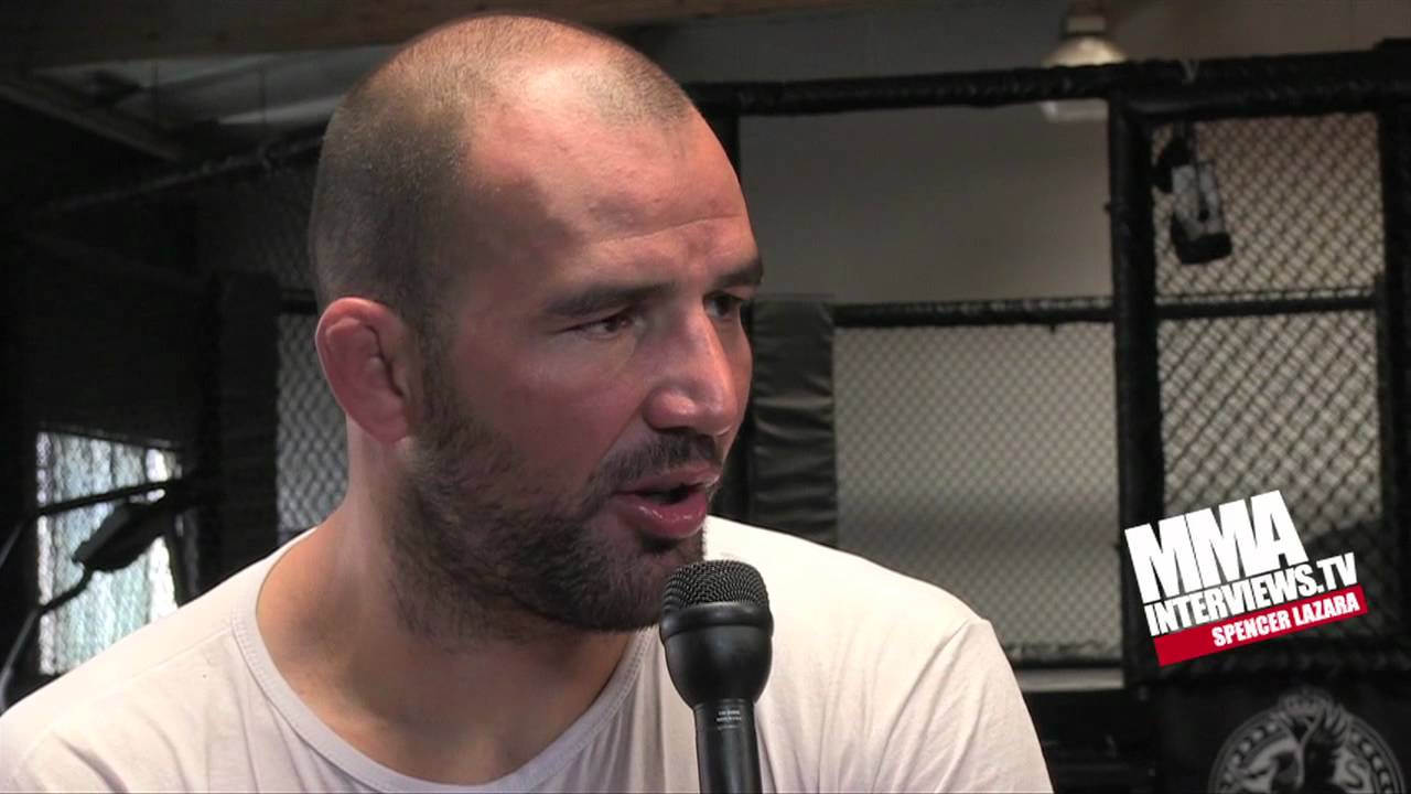Glover Teixeira: 