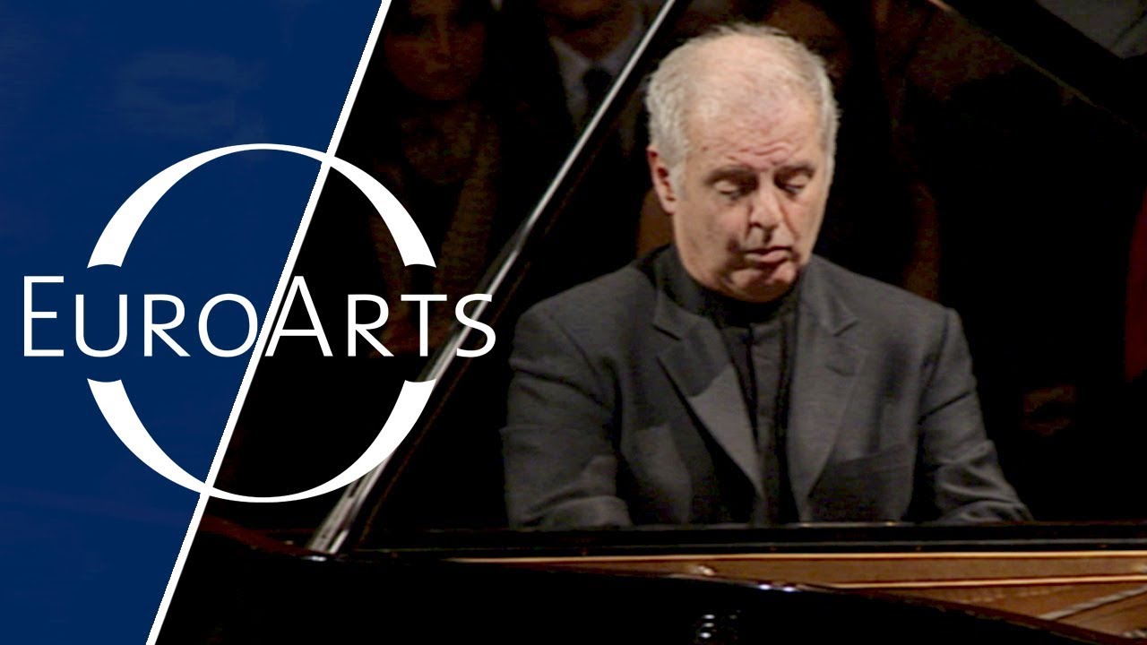 Daniel Barenboim: Alberto Ginastera - La Danza de la moza donosa