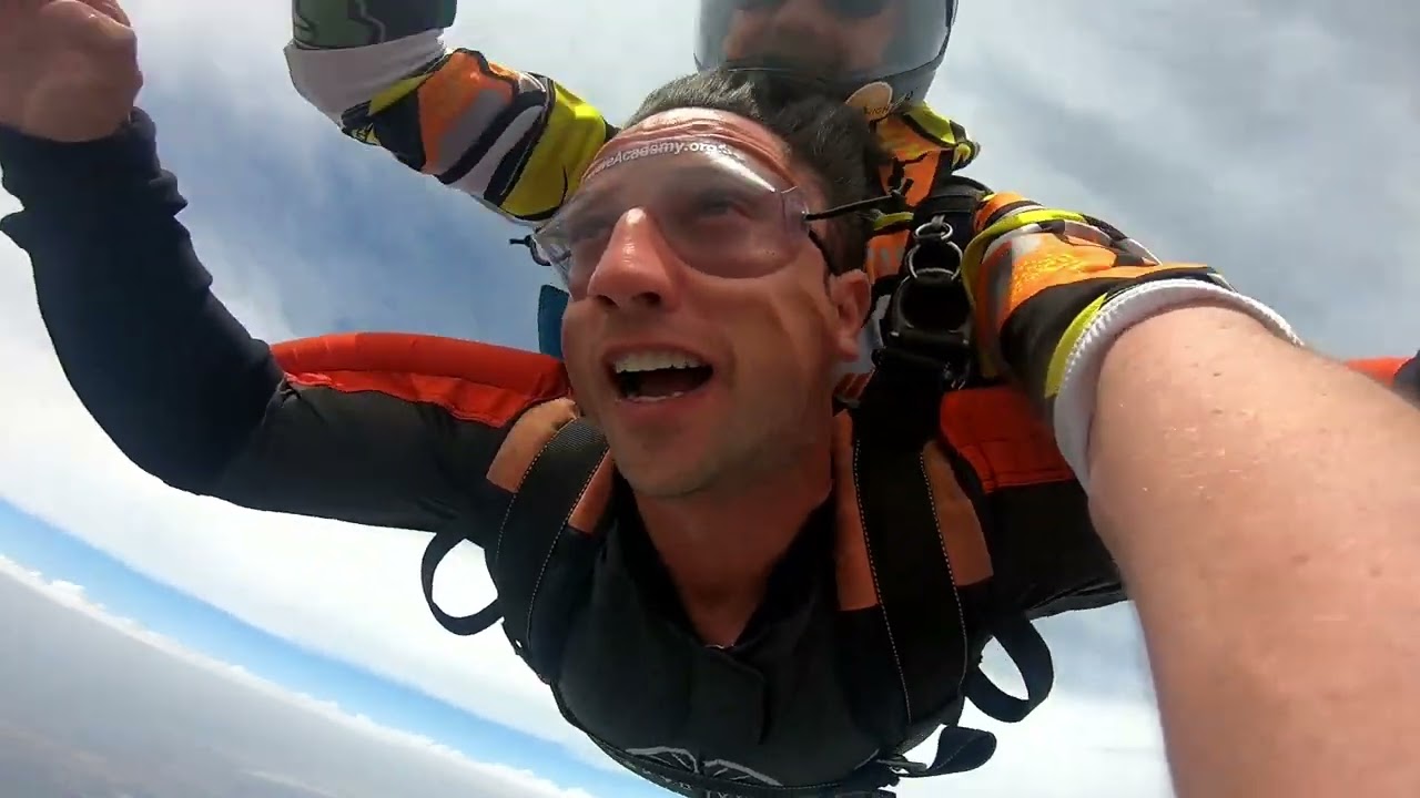 Fourie Family Travels - Sky Diving - 2022